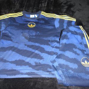adidas Zebra All Over Print T-Shirt and Sweatpants